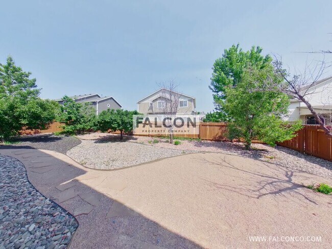 Building Photo - 6536 Graymont Dr