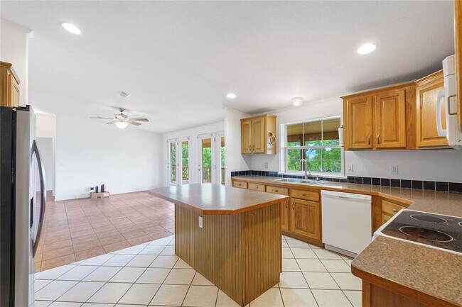 Building Photo - 18351 Ranch to Market Rd 150