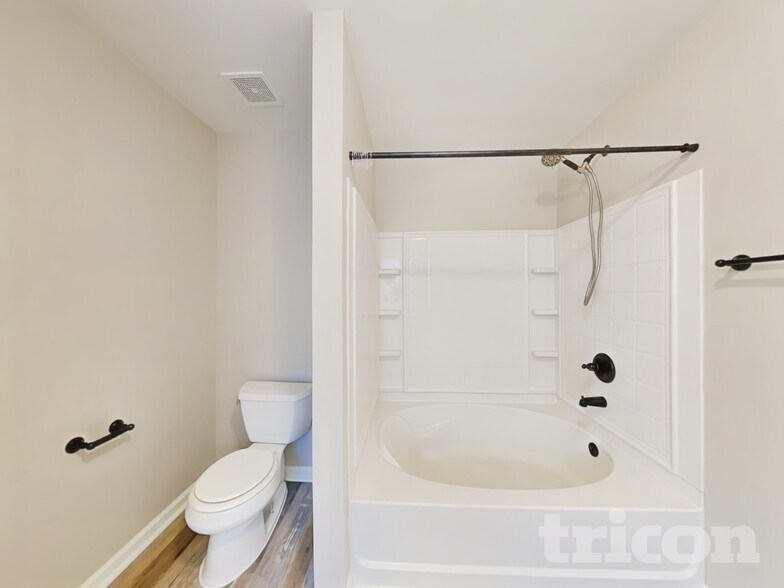 Building Photo - 125 Cypress Ct