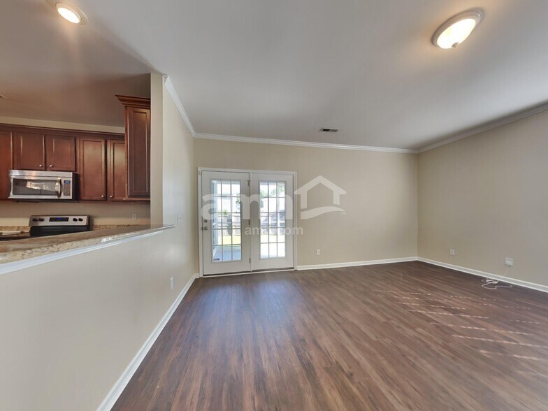 Building Photo - 104 Brick Greens Ct