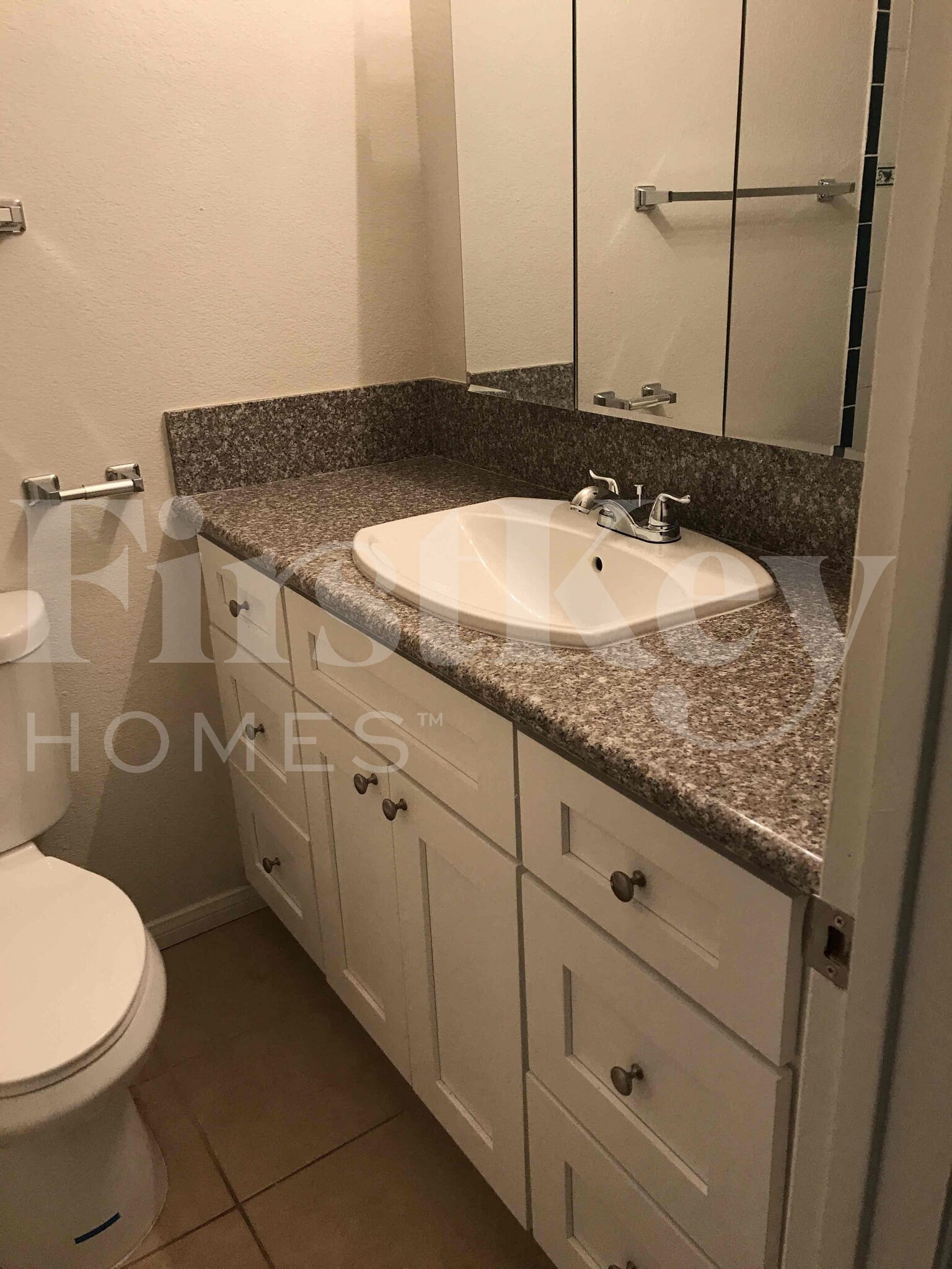 Building Photo - 1810 Renada Cir