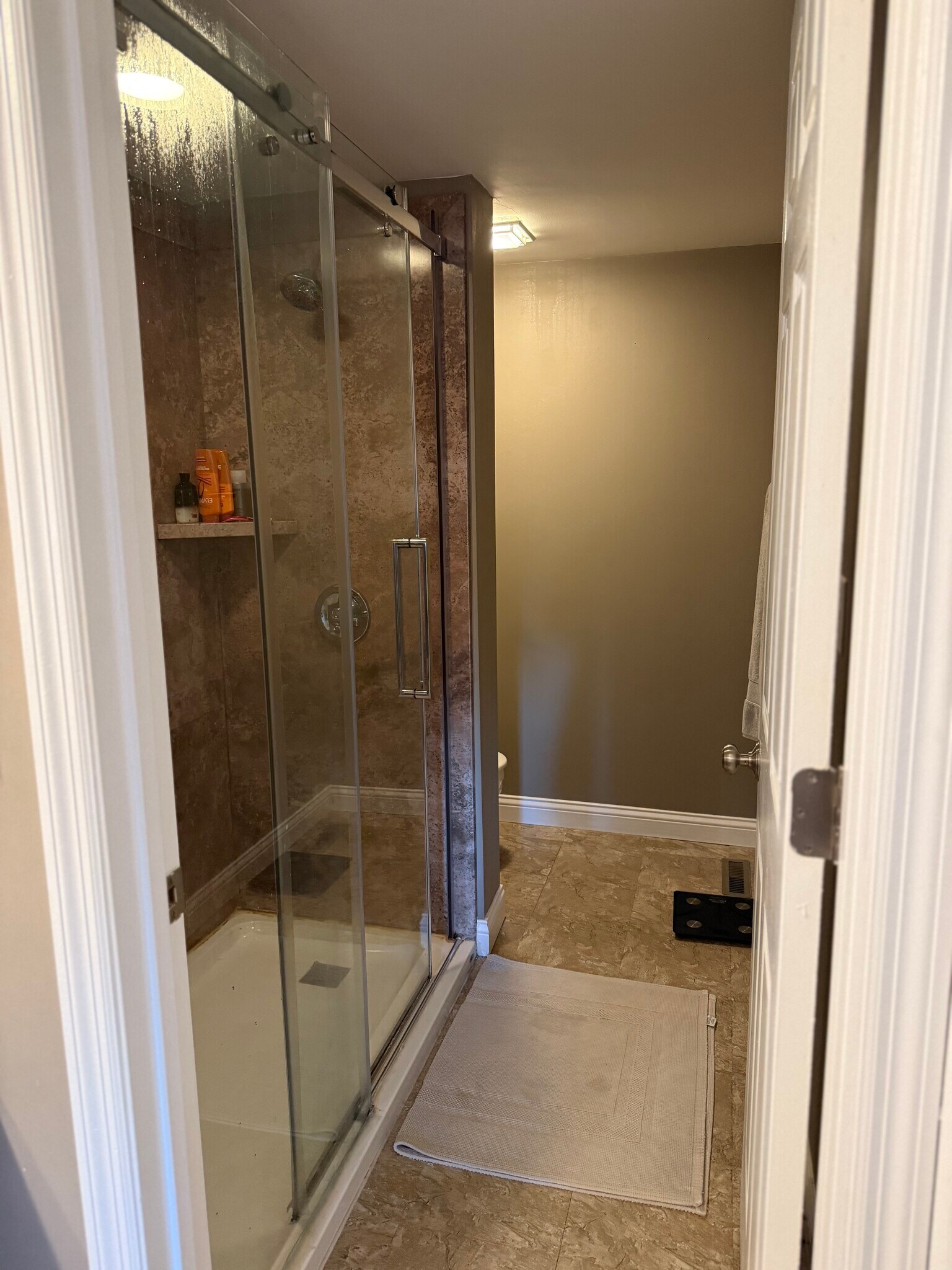 Building Photo - 6941 Dublin Village Dr