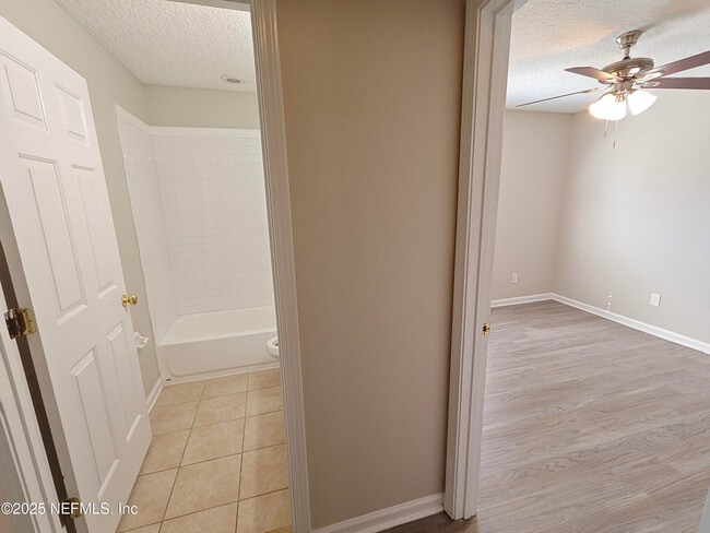 Building Photo - 1250 Bedrock Dr