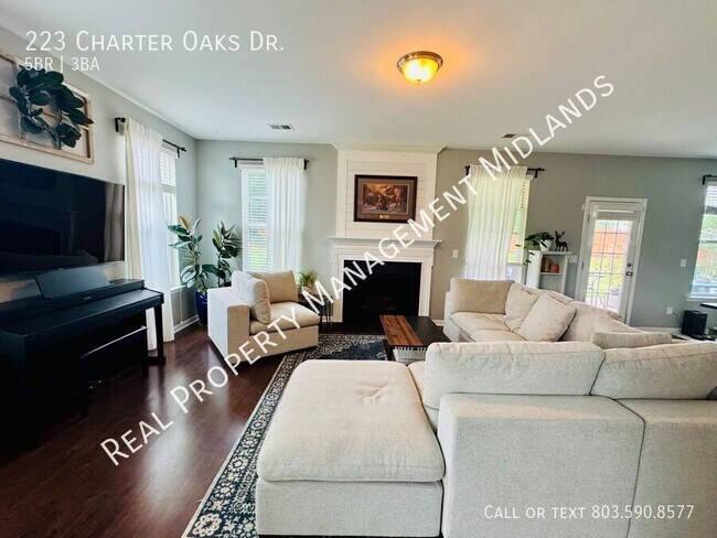 Building Photo - 223 Charter Oaks Dr