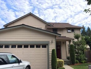 Building Photo - Beautiful 4 Bed/2.5 Bath Home in Lynnwood – Great Location & Spacious Layout