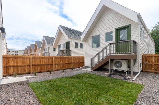Building Photo - Luxury Home Near Cherry Creek | Sustainabl...