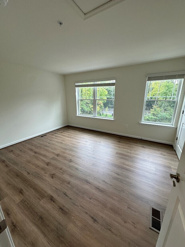 Building Photo - 1104 Thomas Trl