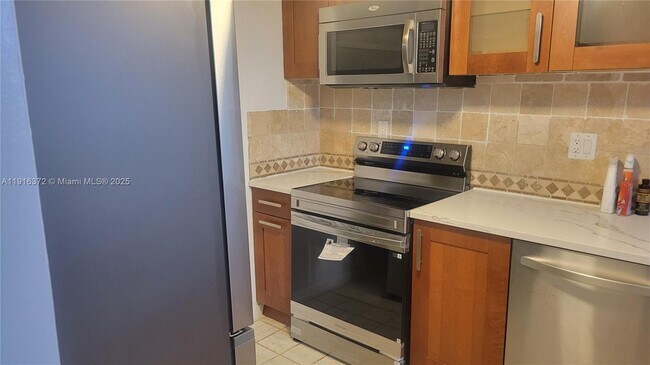 Building Photo - 3841 Environ Blvd