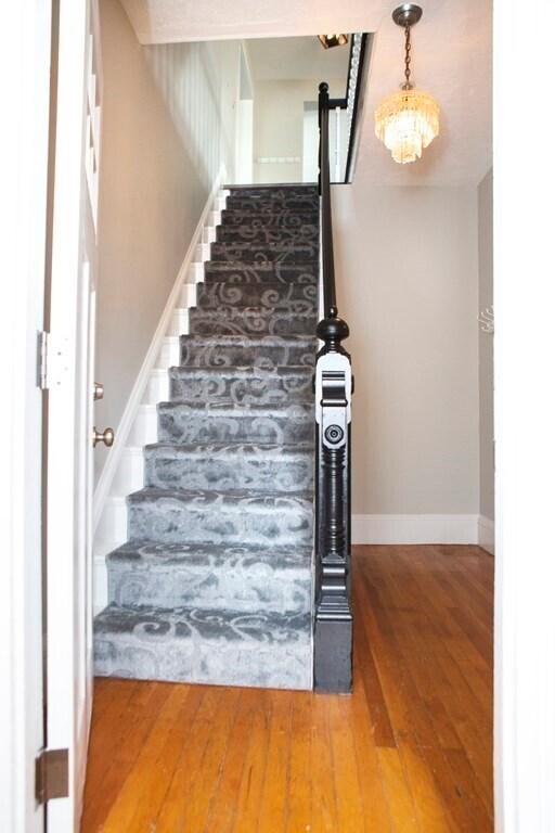 Building Photo - 43 Beacon St