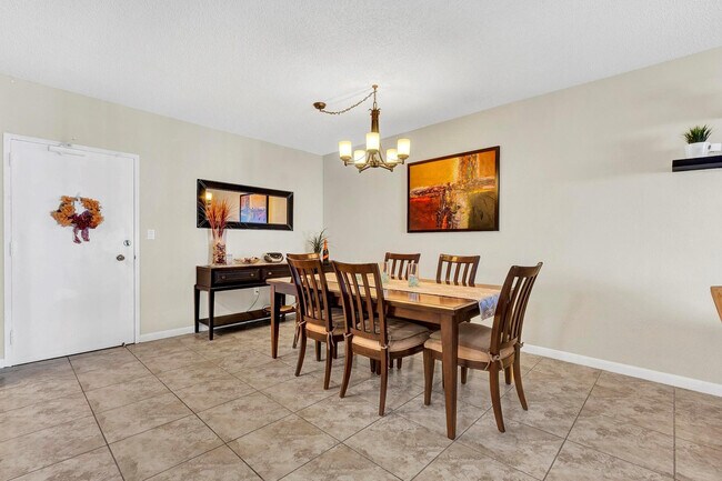 Building Photo - 1985 S Ocean Dr