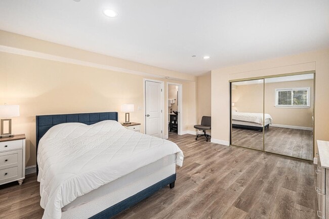 Building Photo - 2531 Wallace St