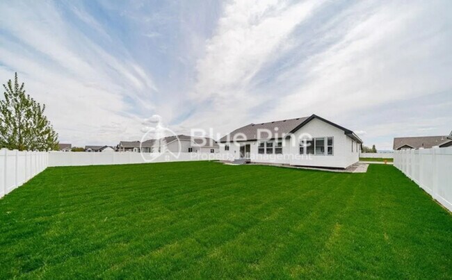 Building Photo - 184 Galena Smt