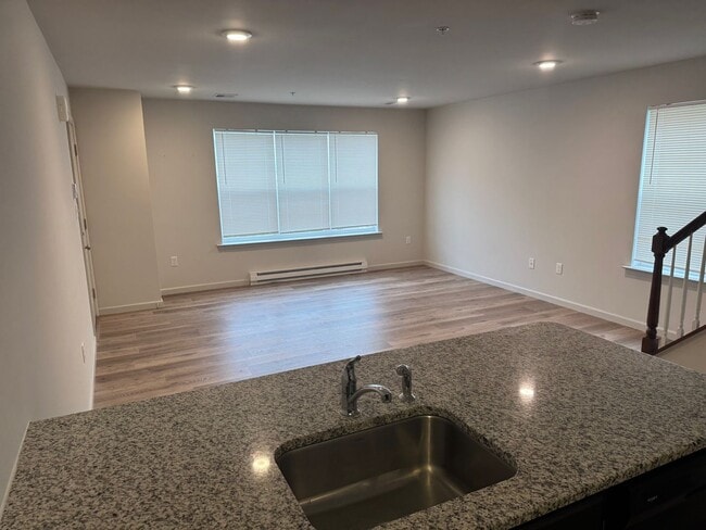Building Photo - Pennsburg Beautiful 2 Bedroom 1.5 bath Tow...