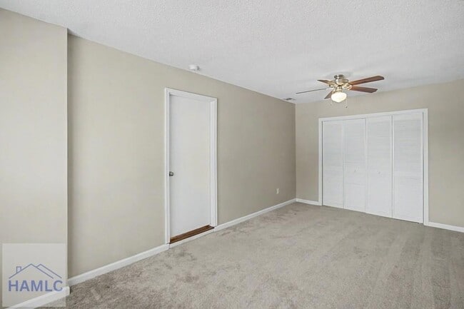 Building Photo - 1384 Forest Lake Dr