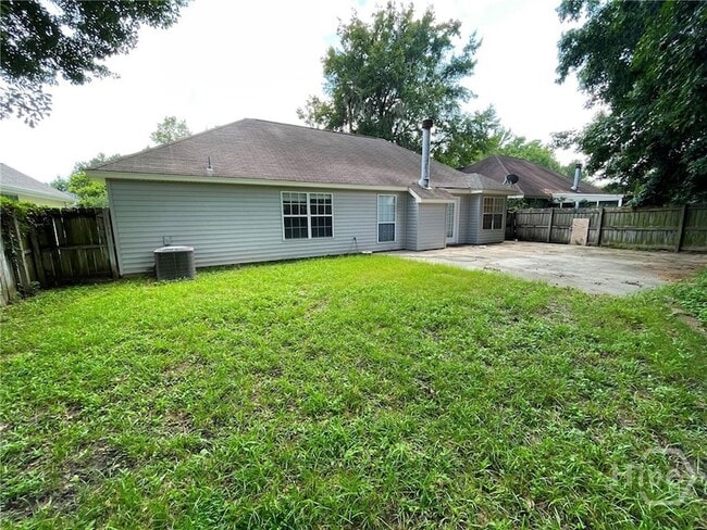 Building Photo - 128 Cormorant Way