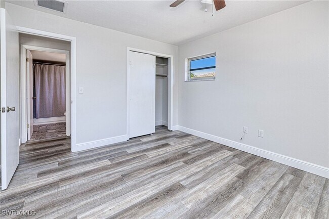 Building Photo - 1308 SE 25th Ln
