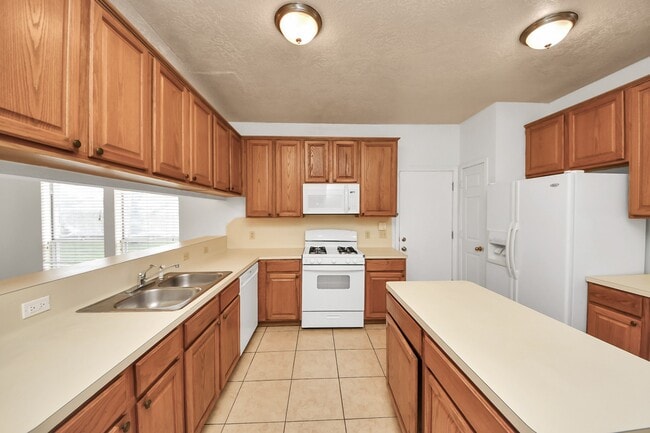 Building Photo - 6227 Paddle Wheel Dr