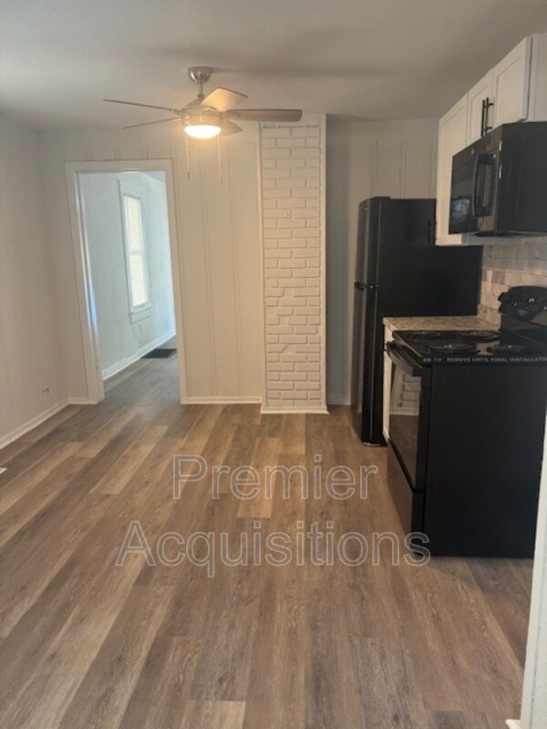 Building Photo - 2709 Sanford Ave