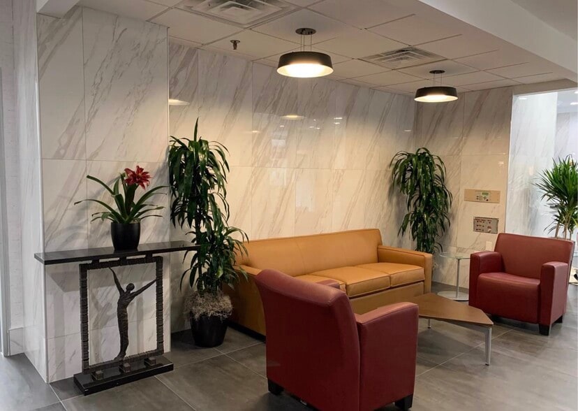 Building Photo - 2101 Chestnut St