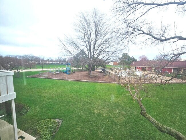 Building Photo - 573 Greystone Ln