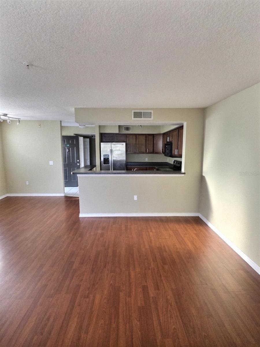 Building Photo - 13803 Fairway Island Dr