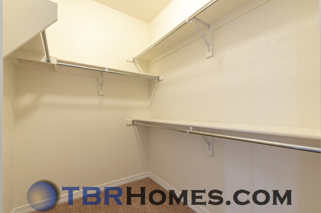 Building Photo - 14300 Waterside Ln