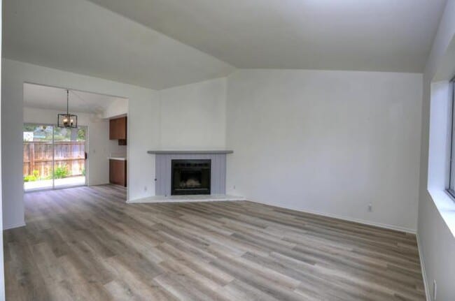 Building Photo - 6054 Ashley Pl