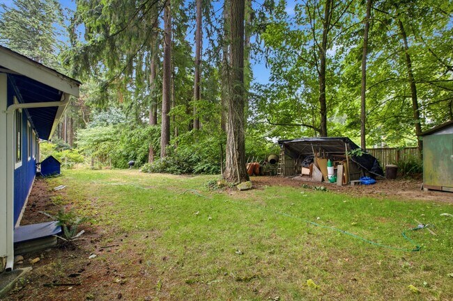 Building Photo - 4104 68th Ave NW