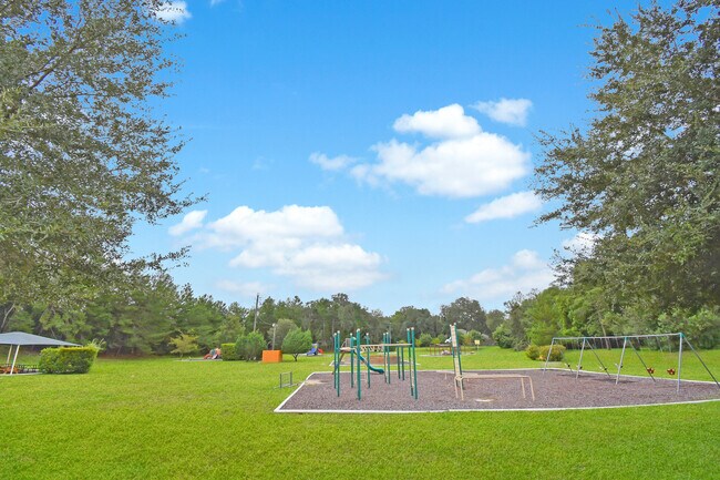 Building Photo - 3521 Carolwood Ln