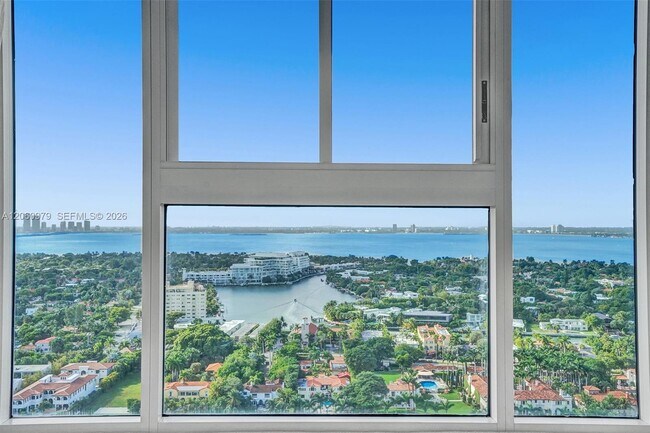Building Photo - 4775 Collins Ave