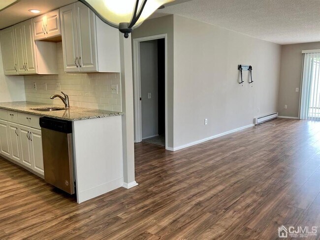 Building Photo - 117 Ironwood Plaza