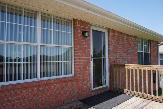 Building Photo - 5128 Whitehurst Ln