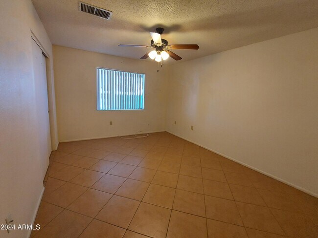 Building Photo - 4103 Calle Barona