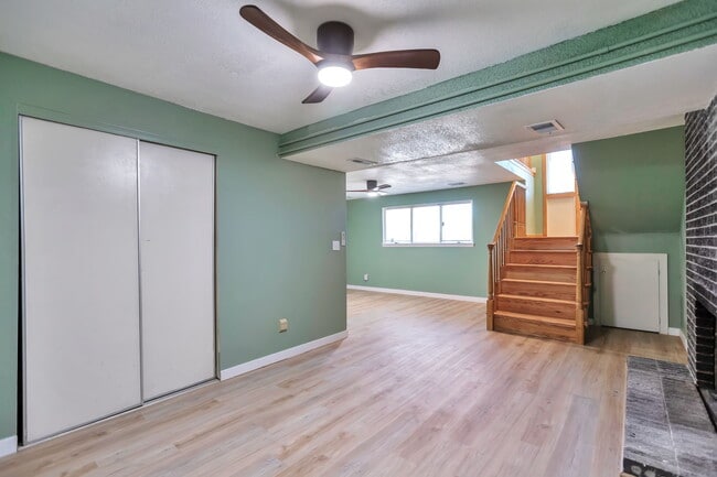 Building Photo - 1107 E 15th Ave