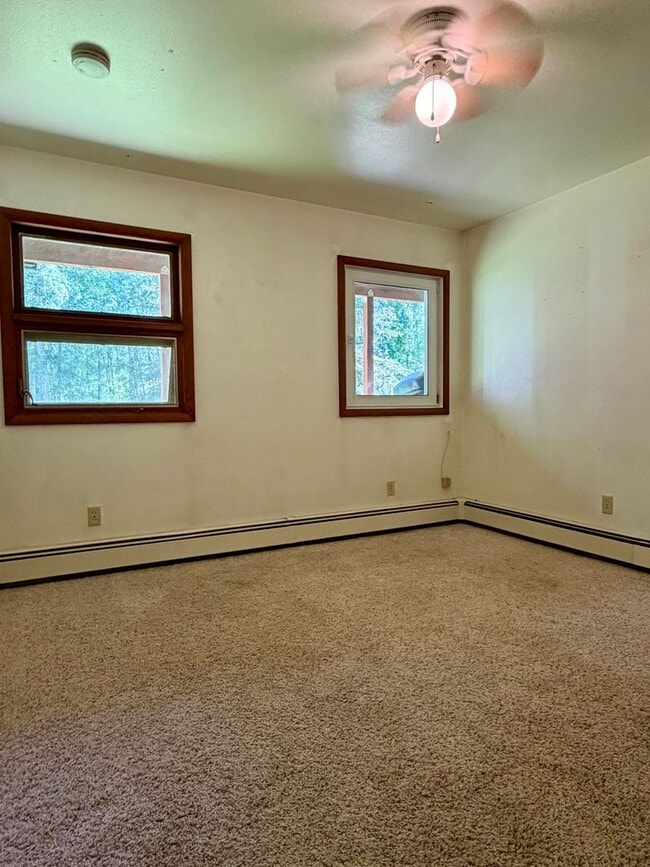 Building Photo - 2585 Stellar Way