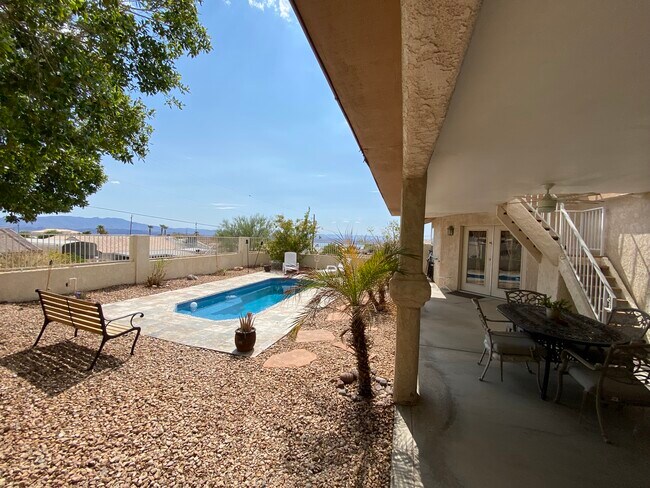 backyard and pool - 3640 Vega Dr