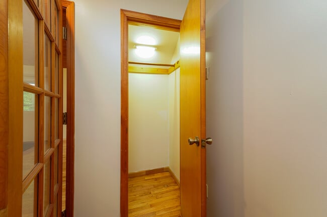 Building Photo - 480 Wingfield Way