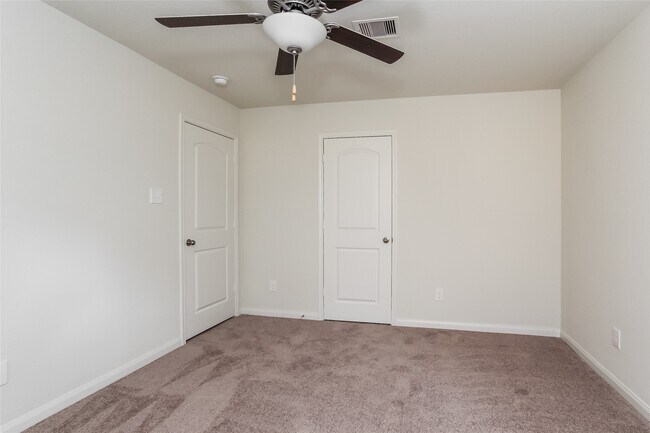 Building Photo - 27044 Leonardo Dr