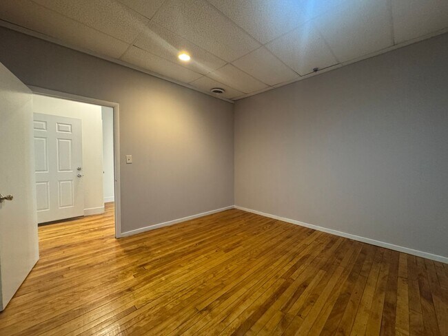 Building Photo - 171 Genesee St
