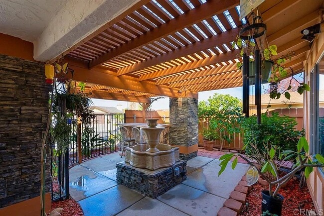 Building Photo - 3 Bedroom Mira Mesa Home (with a pool!)