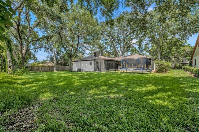 Building Photo - Waterbridge Stunner