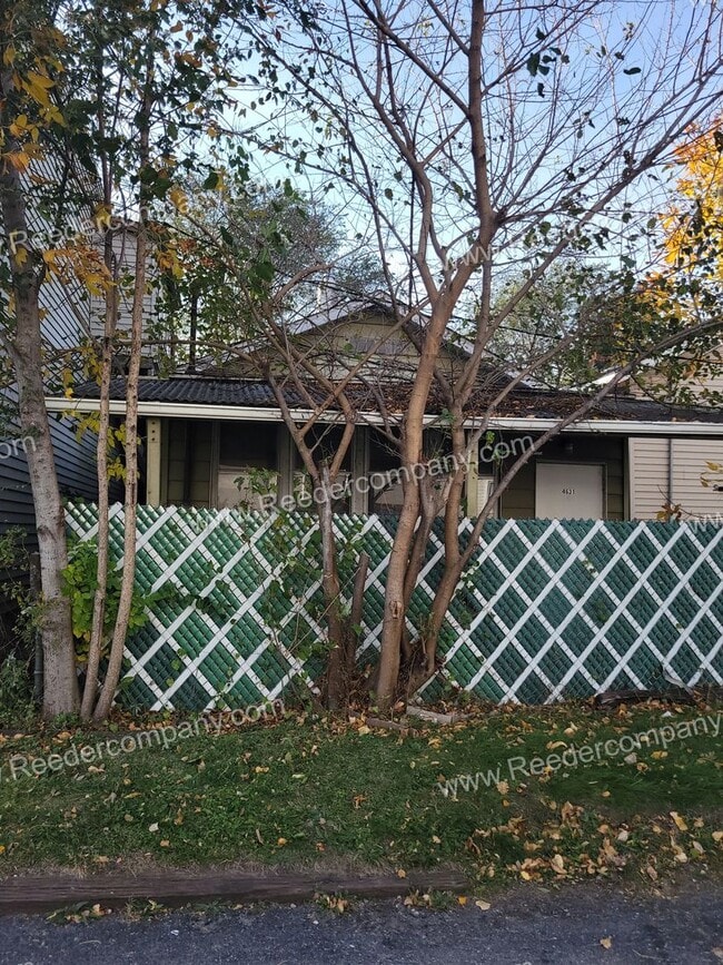 Building Photo - Private 1 bedroom house with Office space!!