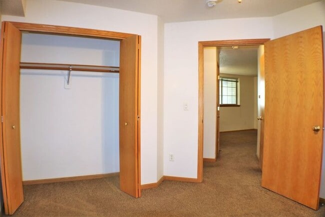 Building Photo - $1,395 | 2 Bedroom, 2 Bathroom Condo | Pets Negotiable* | Available for July 1st, 2026 Move In!