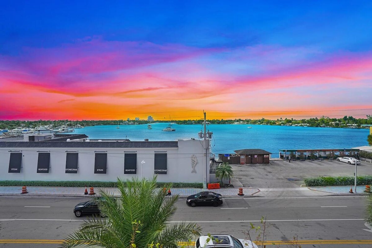 Building Photo - 209 N Ocean Dr