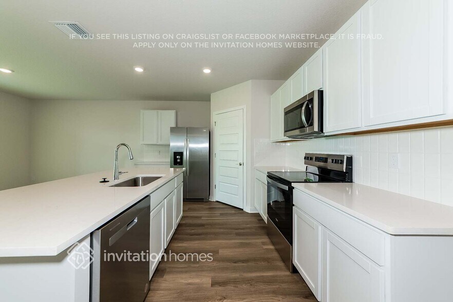 Building Photo - 18326 Wheathouse Pl