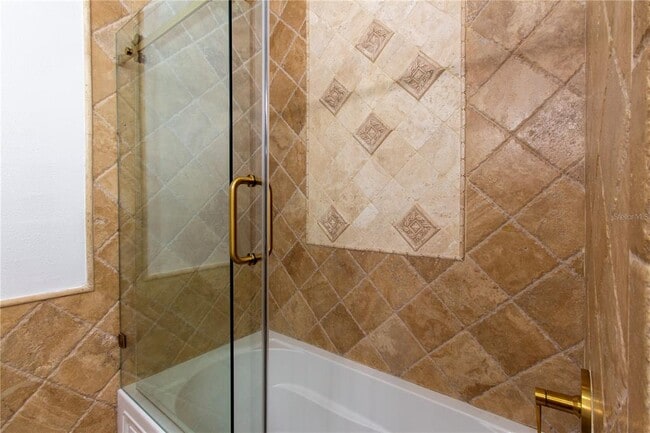 Building Photo - 25 Leeward Island