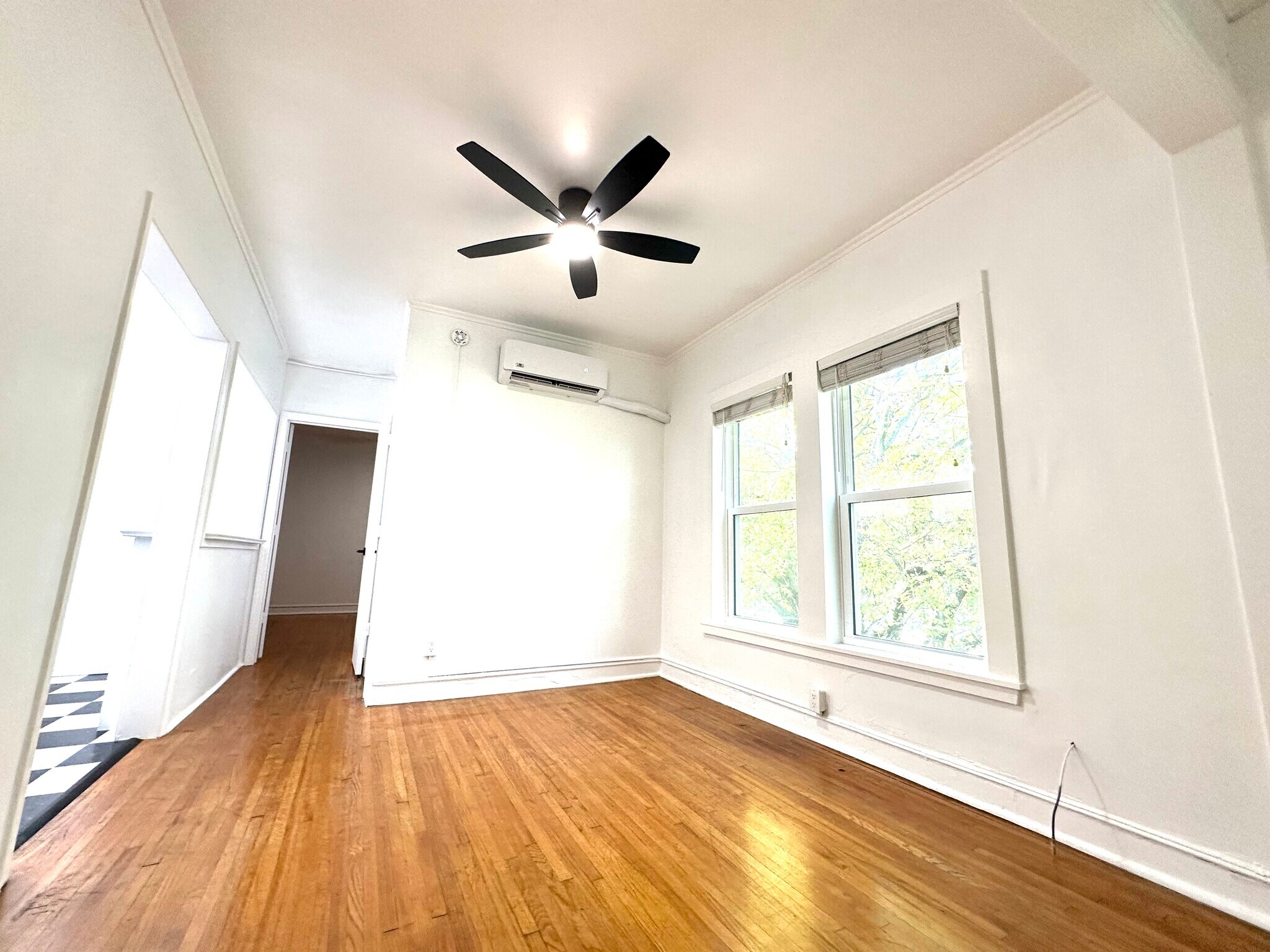 Building Photo - 1108 S Detroit Ave Michael