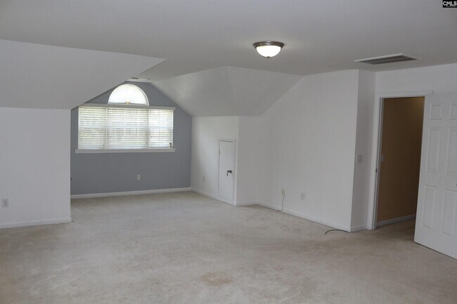 Building Photo - 70 Ballymore Ct
