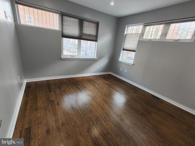 Building Photo - 1105 Mt Vernon St