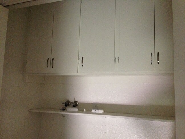 Building Photo - Beautiful CONDO for rent ! Shady Oaks Dr.!!!